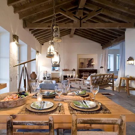 Aphrodite's Oasis Villa Pomos