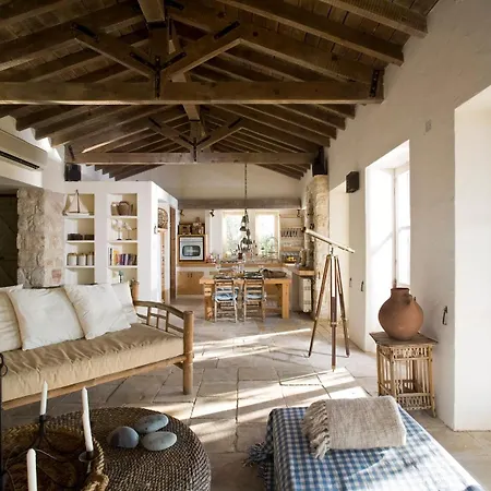 Aphrodite's Oasis Villa Pomos